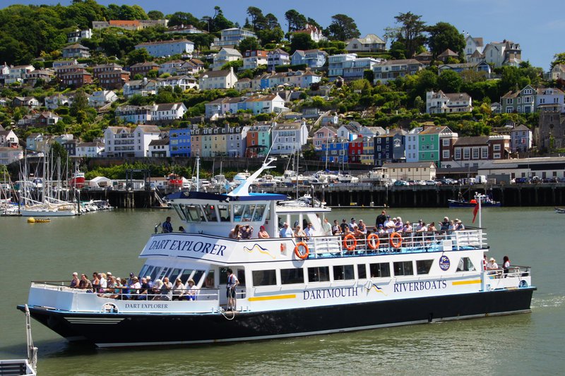 River cruise in Devon River cruise in Devon