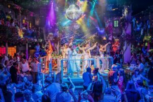 Entertainment & Unique Experiences