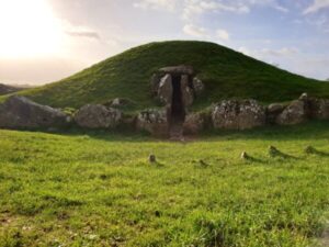 Bryn Celli Ddu Burial Chamber