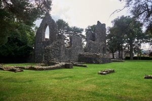 Cross Kirk, Peebles