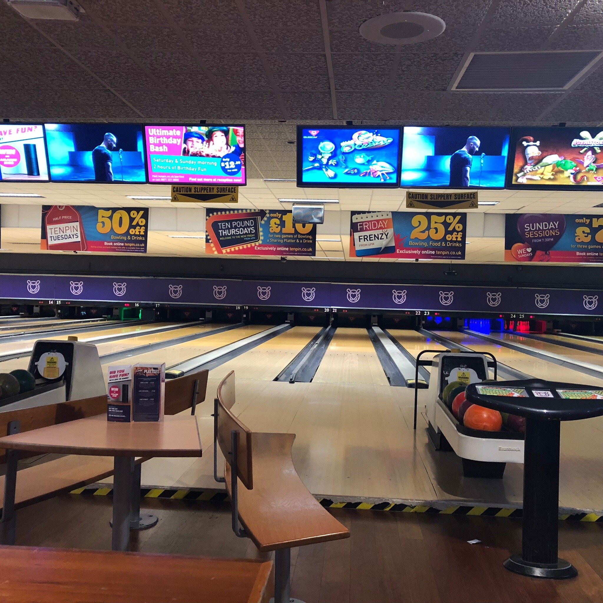 Tenpin bowling lanes