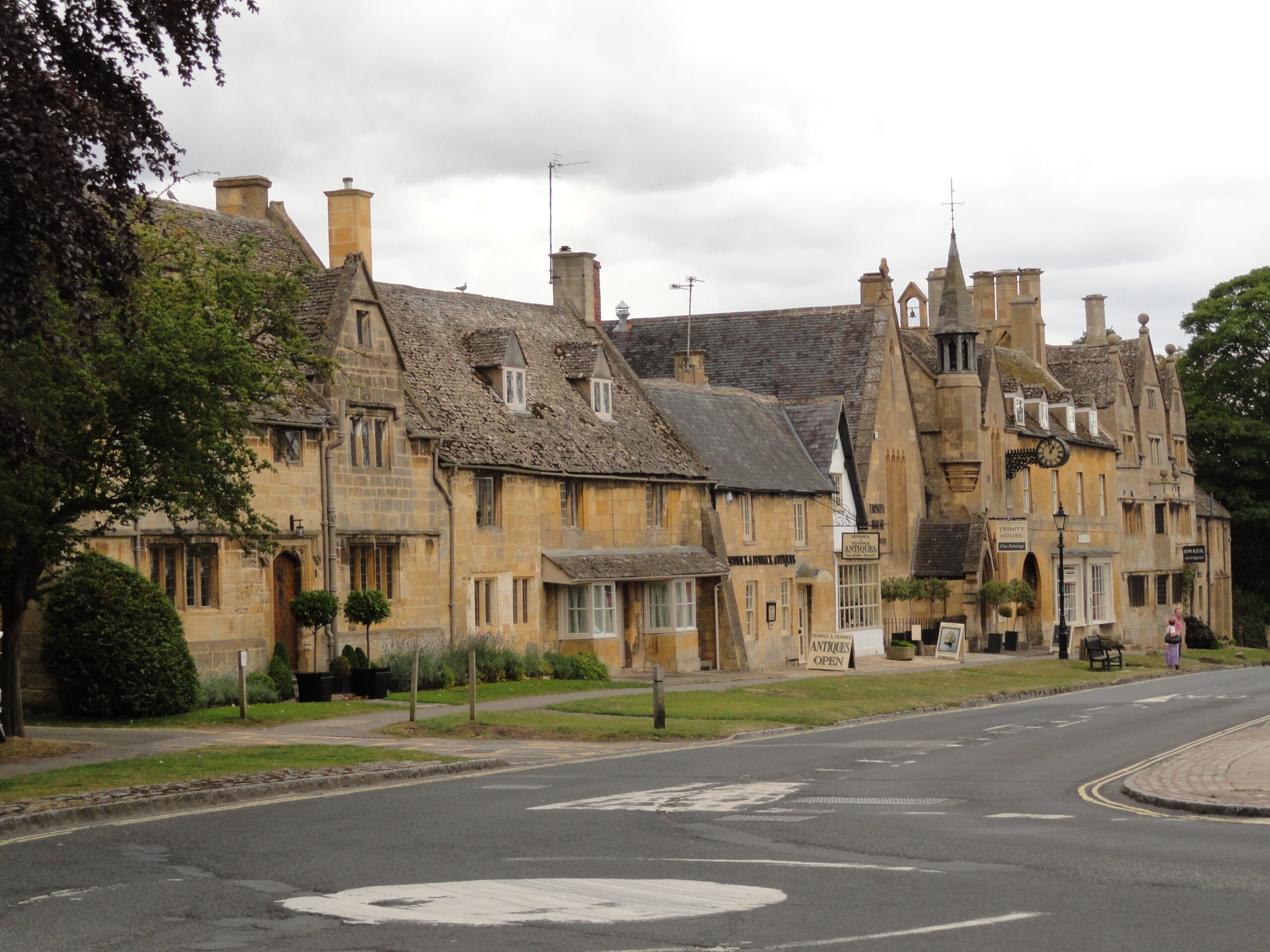 Bourton-on-the-Water river and bridges Cotswolds
