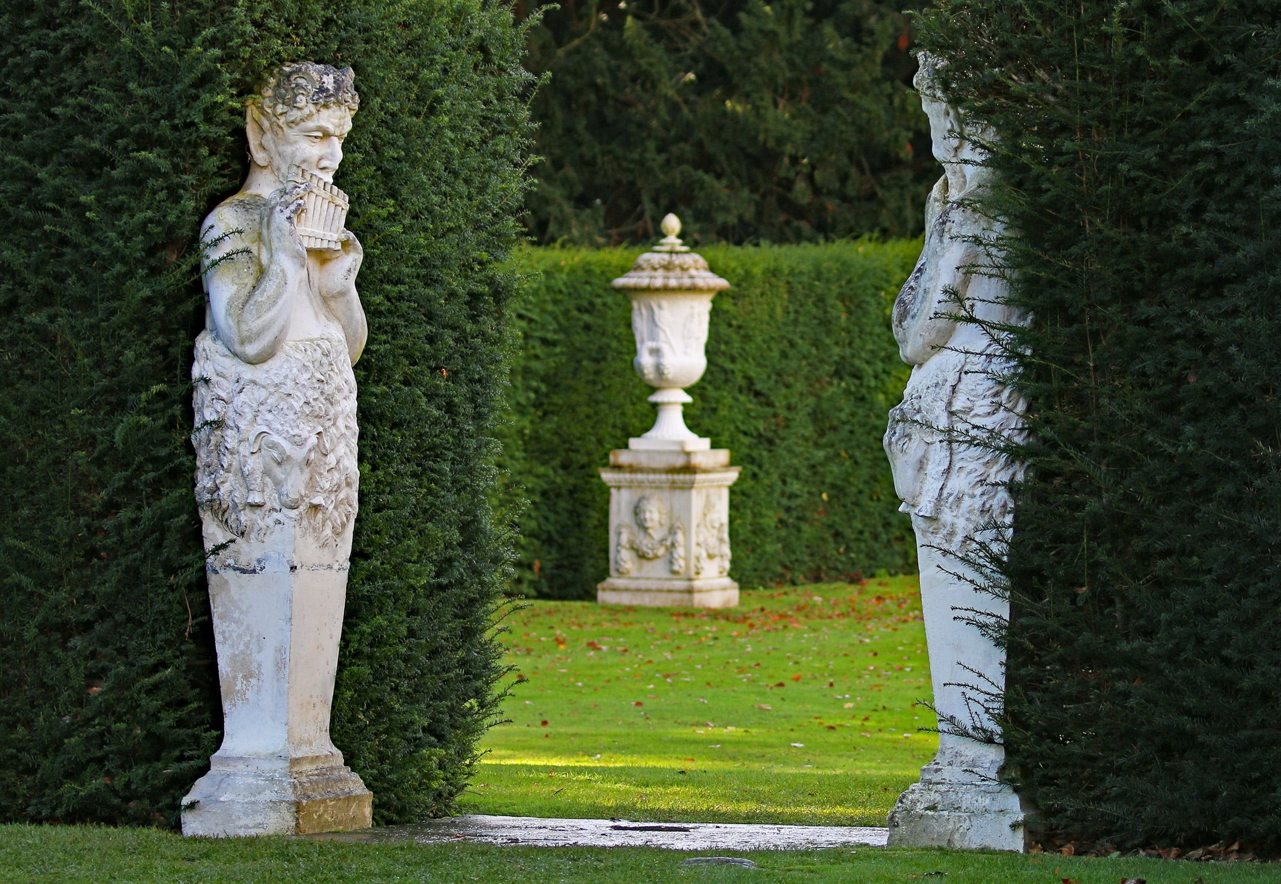 Garden sculpture art water feature design element