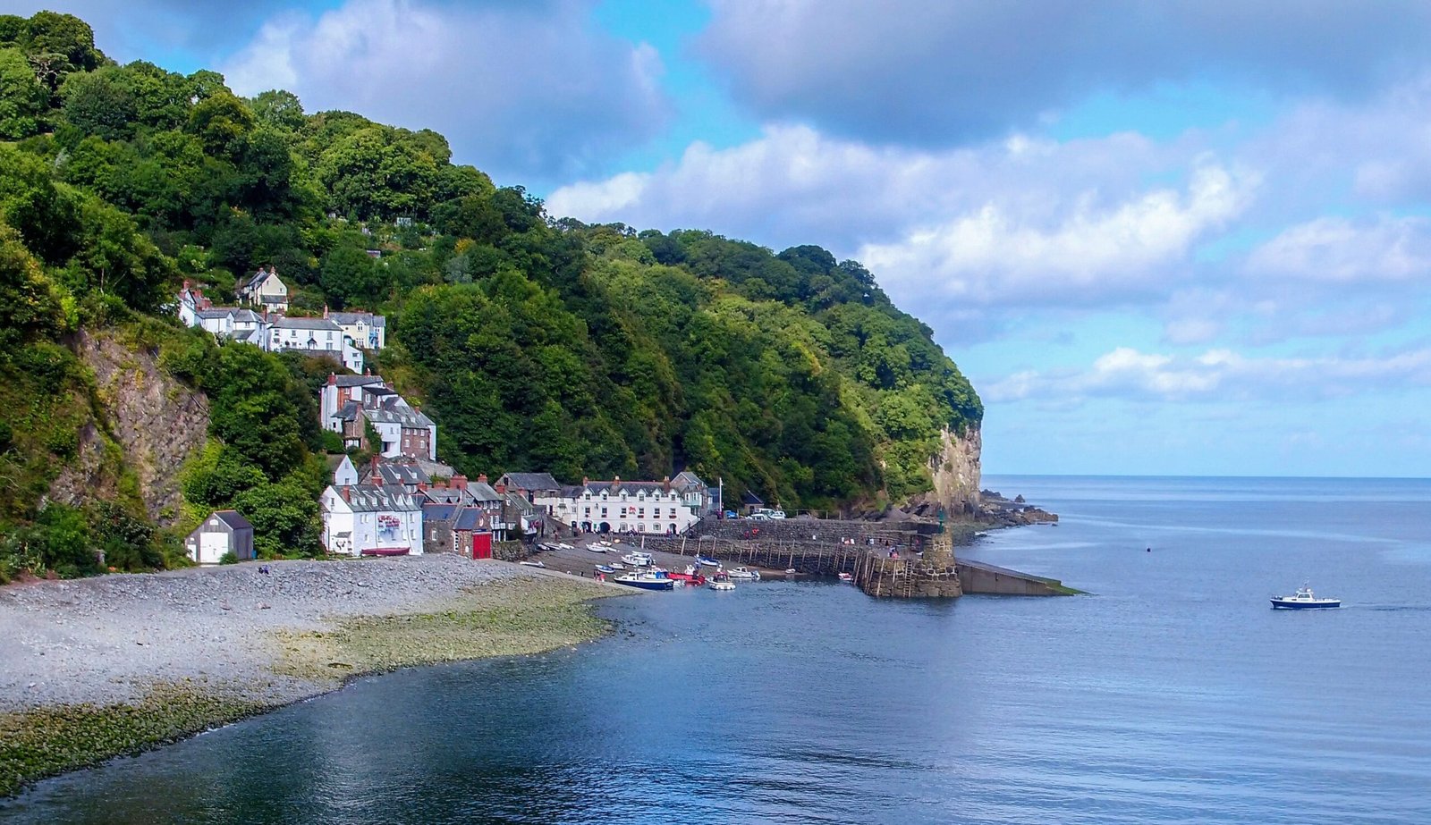 Red Lion Hotel overlooking Clovelly harbour