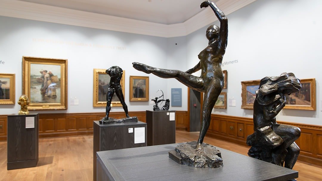 Art displays at Aberdeen Art Gallery