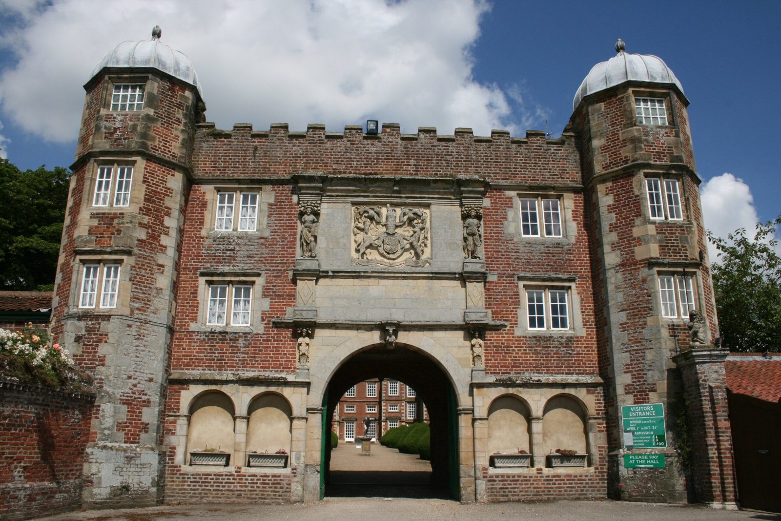 Norman gatehouse 12th-century medieval architecture site history