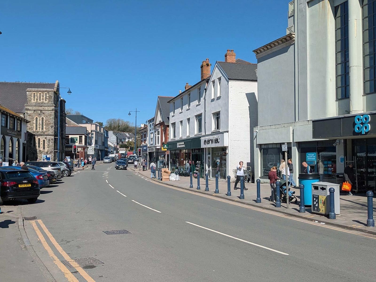 Independent shops and cafés in Mumbles
