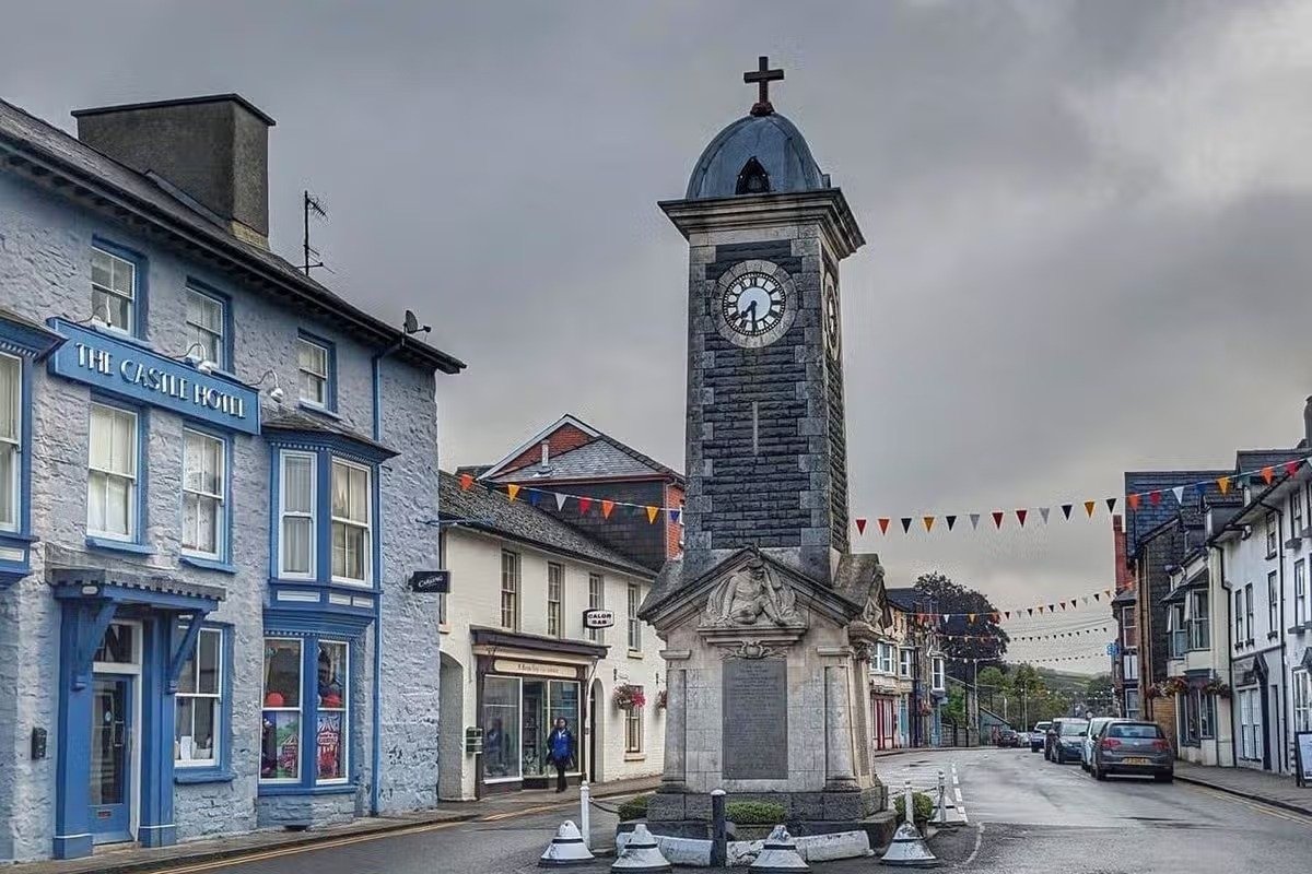 Historic streets and buildings in Rhayader